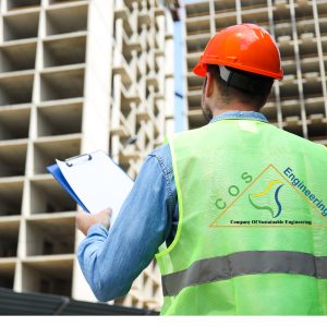 ingenieur-civil-chapeau-securite-presse-papiers-contre-construction(2)